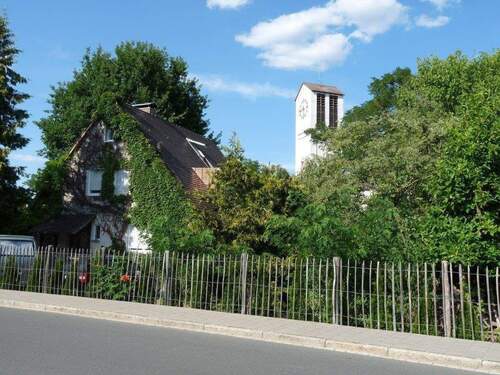 Wohnumfeld Kirche.jpg - 