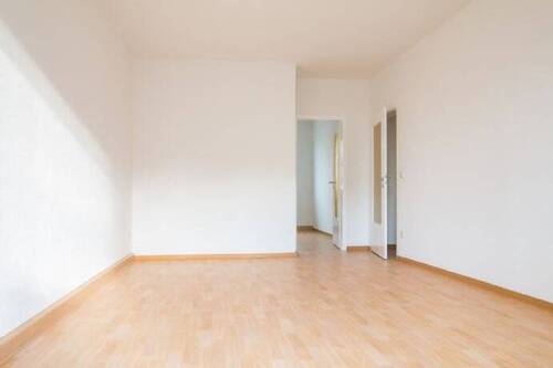 Beispiel Wohnzimmer - Etagenwohnung mit 60,00 m² in Oschatz zur Miete