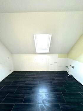 PHOTO-2025-11-05-11-33-50 4.jpg - 