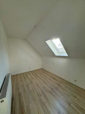 PHOTO-2025-11-05-11-33-50 6.jpg - 