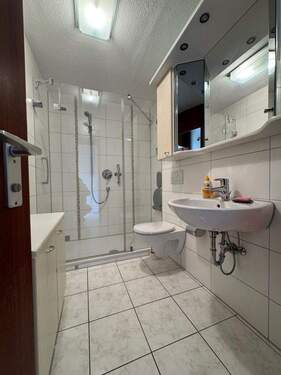 Badezimmer - Etagenwohnung mit 84,00 m&sup2; in Ludwigsburg zum Kaufen