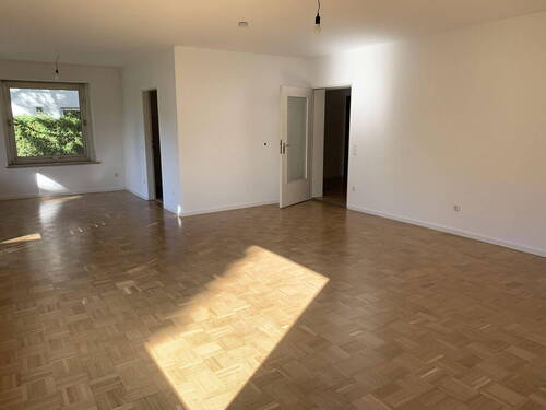 Offener, heller Wohnbereich - 3 Zimmer Etagenwohnung zur Miete in München