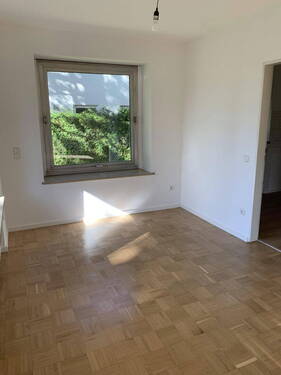 Der Essbereich mit Gartenblick - Etagenwohnung mit 95,00 m² in München zur Miete