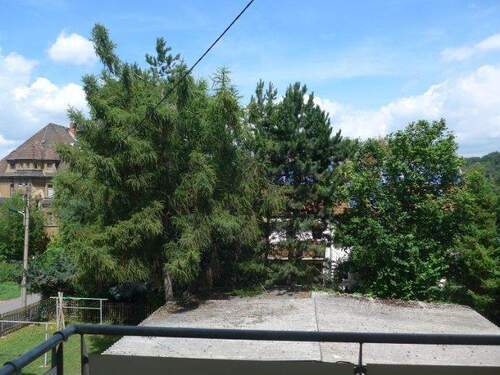 Blick vom Balkon - großzügige 2-Raum Wohnung mit Balkon in ruhiger Lage