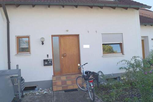 Titelbild - 3-Zimmer-Erdgeschosswohnung mit Terrasse und Garten