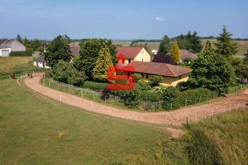 Luftbild Gebäude - Traumhaftes Anwesen - 660.000,00 EUR Kaufpreis, ca.  288,00 m² Wohnfläche