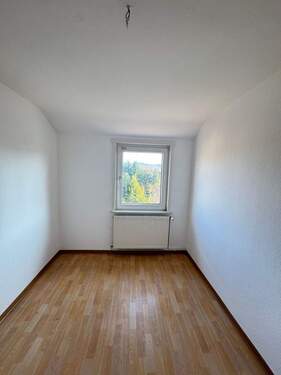 2. Schlafzimmer / Arbeitszimmer - Gemütliche 3-Zimmer-Wohnung im Dachgeschoss