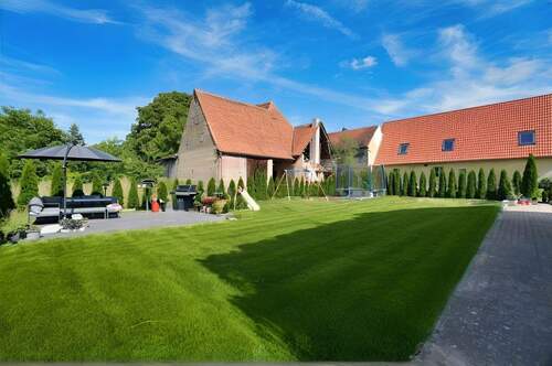 Außenansicht - 1 Zimmer Mehrfamilienhaus, Wohnhaus in Büchenbach
