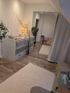 Schlafzimmer/ Kinderzimmer - 