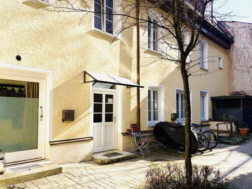 Hof - Exklusiv - Rückgebäude mitten im begehrten Glockenbachviertel nähe Gärtnerplatz