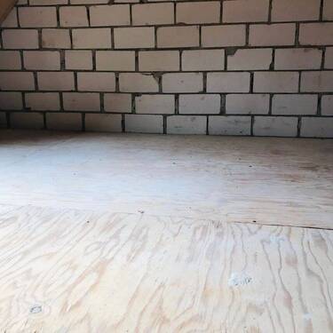 Dachnutzfläche mit viel Stauraum .jpg - 