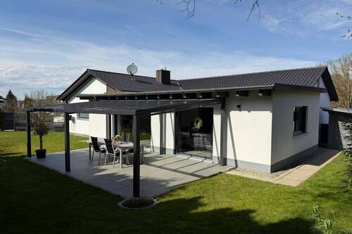 Außensicht Südseite - 4 Zimmer Einfamilienhaus in Diedorf