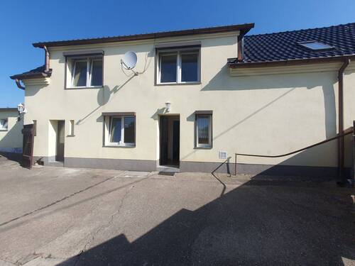 Hofansicht - Einfamilienhaus mit 92,00 m&sup2; in Laußig zum Kaufen
