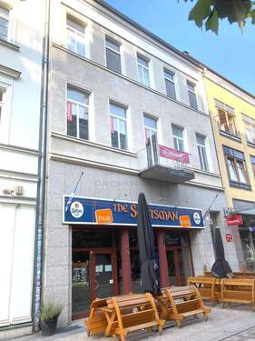 Frontansicht - Mehrfamilienhaus, Wohnhaus zum Kaufen in Schwerin