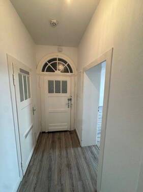 Eingang1 - Altbauwohnung mit 3 Zimmern zentral in Krefeld..
