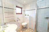 Badezimmer 1 - 6 Zimmer Bungalow in Drochtersen