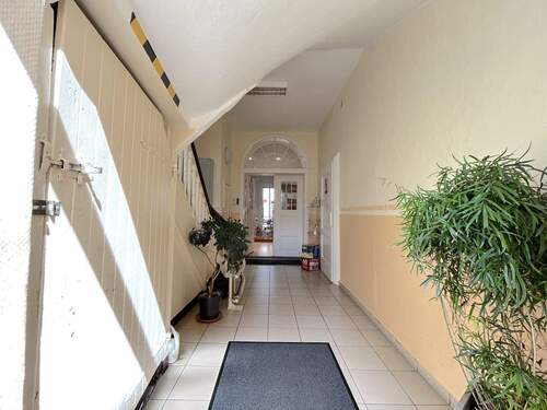 Eingangsbereich vom Hof - 