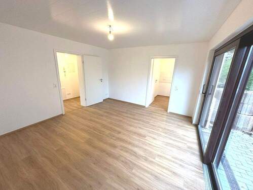 Wohnzimmer - Terrassenwohnung mit 30,00 m&sup2; in Neckarbischofsheim / Untergimpern zur Miete