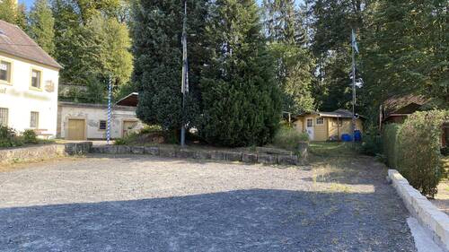 (Gäste-)Parkplatz - Einfamilienhaus mit 142,00 m² in Großschönau zum Kaufen