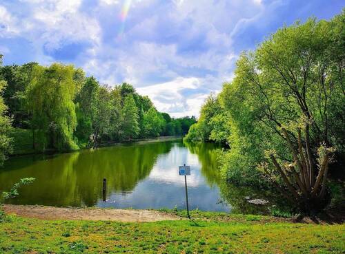 Fennsee - Helle bezugsfreie 2-Zimmer-Wohnung mit Westbalkon in Top-Lage: Ideal für Selbstnutzer oder Anleger