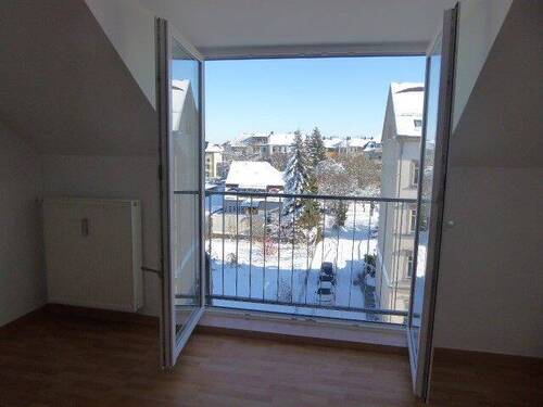 bodentiefes Fenster - Hoch hinaus ins Dachgeschoss! - Schicke 4-Raum in Kappel