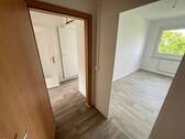 Flurbereich mit Trenntür - 