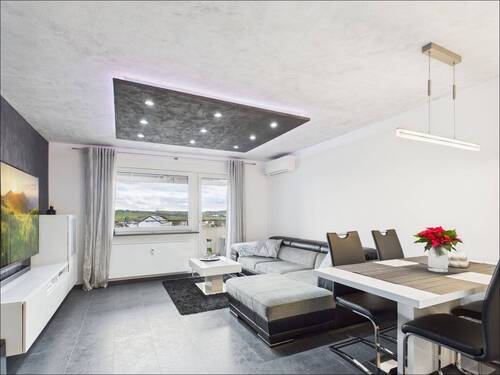 Wohnbereich - 3 Zimmer Etagenwohnung zum Kaufen in Großostheim / Ringheim