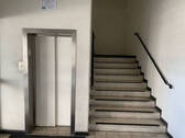 Objekt 1 Flur / Treppenaufgang - 