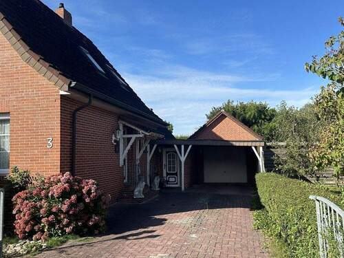 Carport - 7 Zimmer Einfamilienhaus zum Kaufen in Rhauderfehn