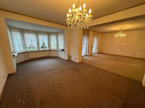 Wohn- & Esszimmer - 7 Zimmer Einfamilienhaus in Rhauderfehn
