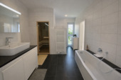 Badezimmer mit Sauna - Einfamilienhaus mit 210,00 m&sup2; in Husum zum Kaufen