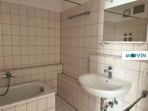 Ansicht III: Badezimmer - 