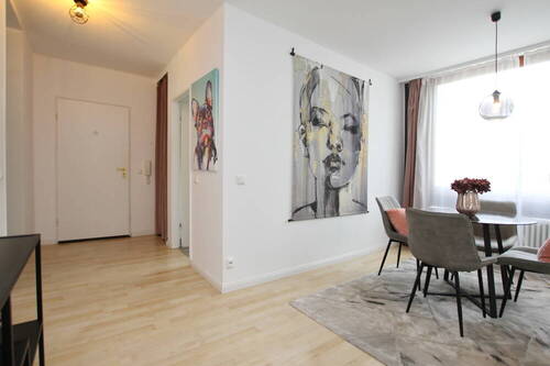 Eingangs- und Essbereich - 3 Zimmer Etagenwohnung zum Kaufen in Hamburg
