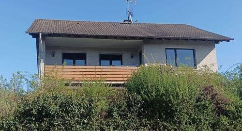 Ansicht - Großes Einfamilienhaus mit tollem Ausblick und vielen Möglichkeiten