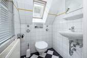 Erstes Badezimmer 2. OG. - 