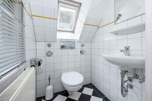 Erstes Badezimmer 2. OG. - 