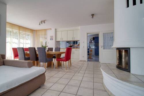 Wohn-Esszimmer - Einfamilienhaus mit 260,00 m&sup2; in Rohrdorf zum Kaufen