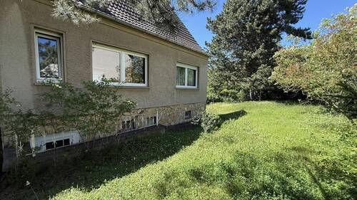 Garten am Haus - 5 Zimmer Einfamilienhaus zum Kaufen in Laucha