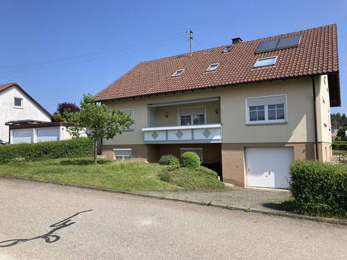 Bild 1 - Großzügiges 10 Raum Einfamilienhaus mit gehobener Ausstattung