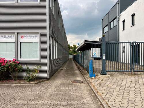 Zufahrt - 