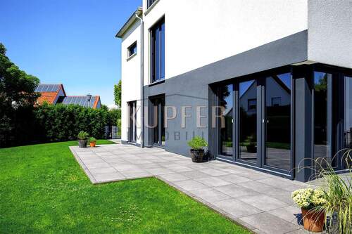 © KI Wohnhaus Bräuningshof - 6 Zimmer Einfamilienhaus in Bräuningshof