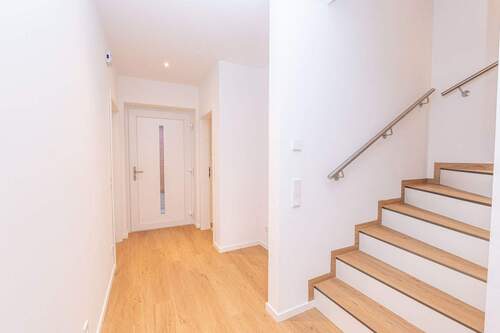 Eingangsbereich - 4 Zimmer Doppelhaushälfte in Stade