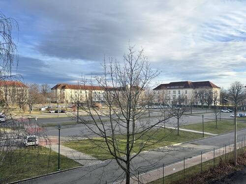 Benachbartes Verwaltungszentrum - 