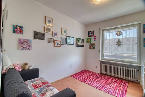 Zimmer 2 - 