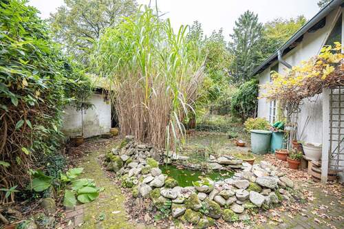 Innenhof mit Blick in den Garten - 