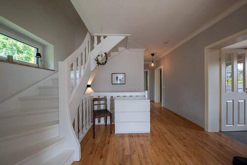 200-8235_Diele - 5 Zimmer Einfamilienhaus in Elmshorn