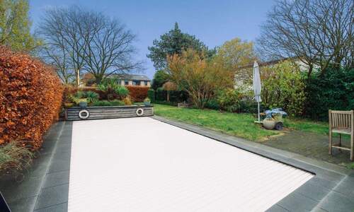 Beheizbarer Außenpool 9x4m - 4 Zimmer Einfamilienhaus zum Kaufen in Meerbusch