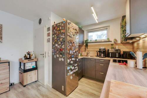 Küche zum Bad - Etagenwohnung mit 75,20 m&sup2; in Stuttgart zur Miete