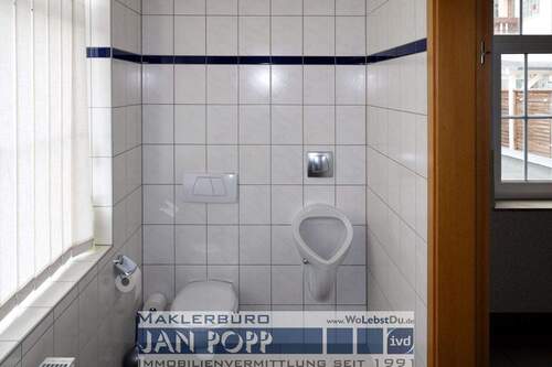 Gemeinschafts-WC im Treppenhaus - 
