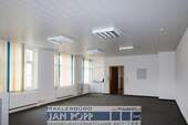 Büro1 mit Miniküche im Eingangsbereich - 3 Zimmer Büro in Greiz